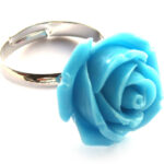 Ring, verstelbaar, met roos van kunsthars, roos 20 mm, Turquoise