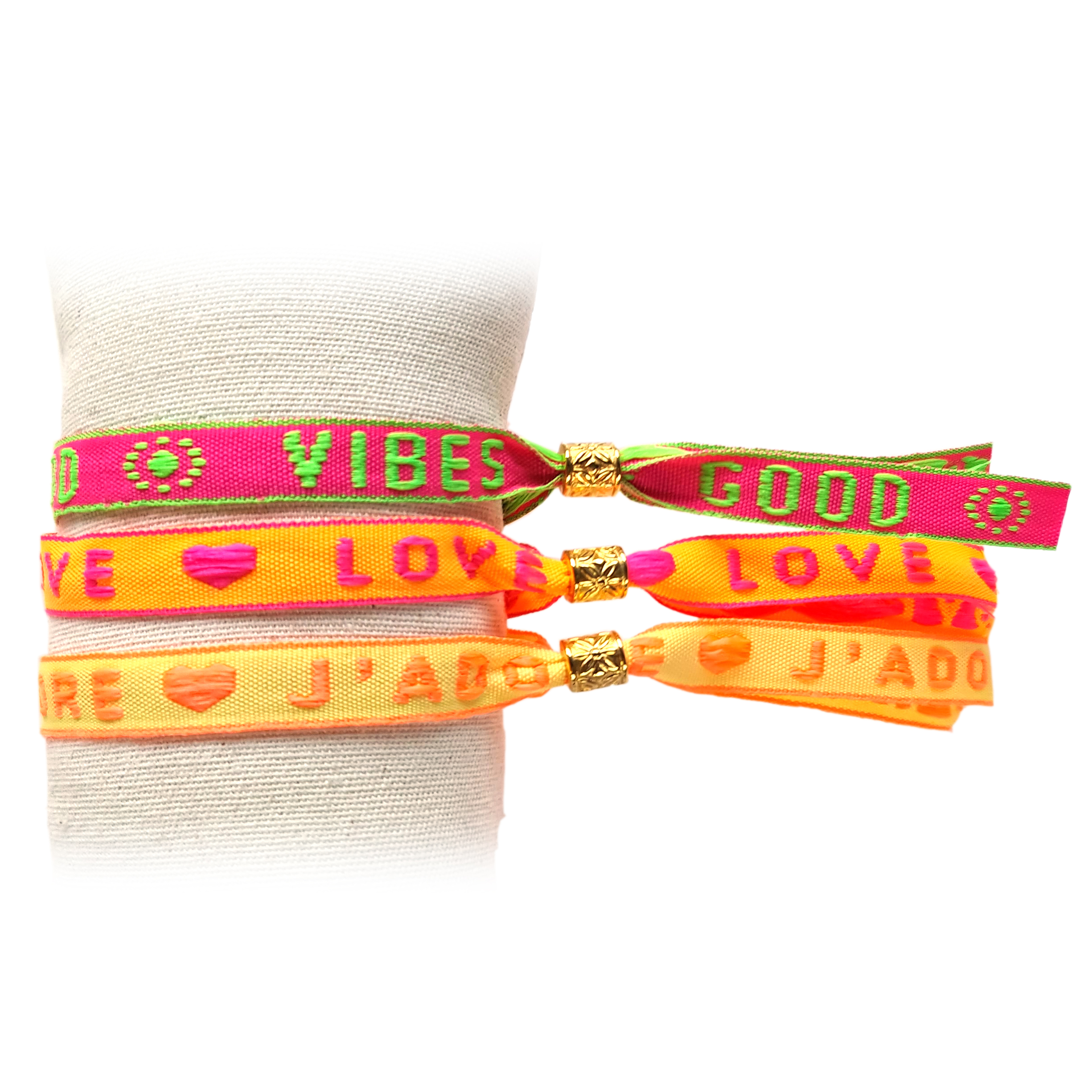 Principessa set van 3 trendy Festival lint armbandjes met tekstlint – Tekst: Good Vibes, Love, J’adore – Kleur: Neon Roze, Oranje, Geel